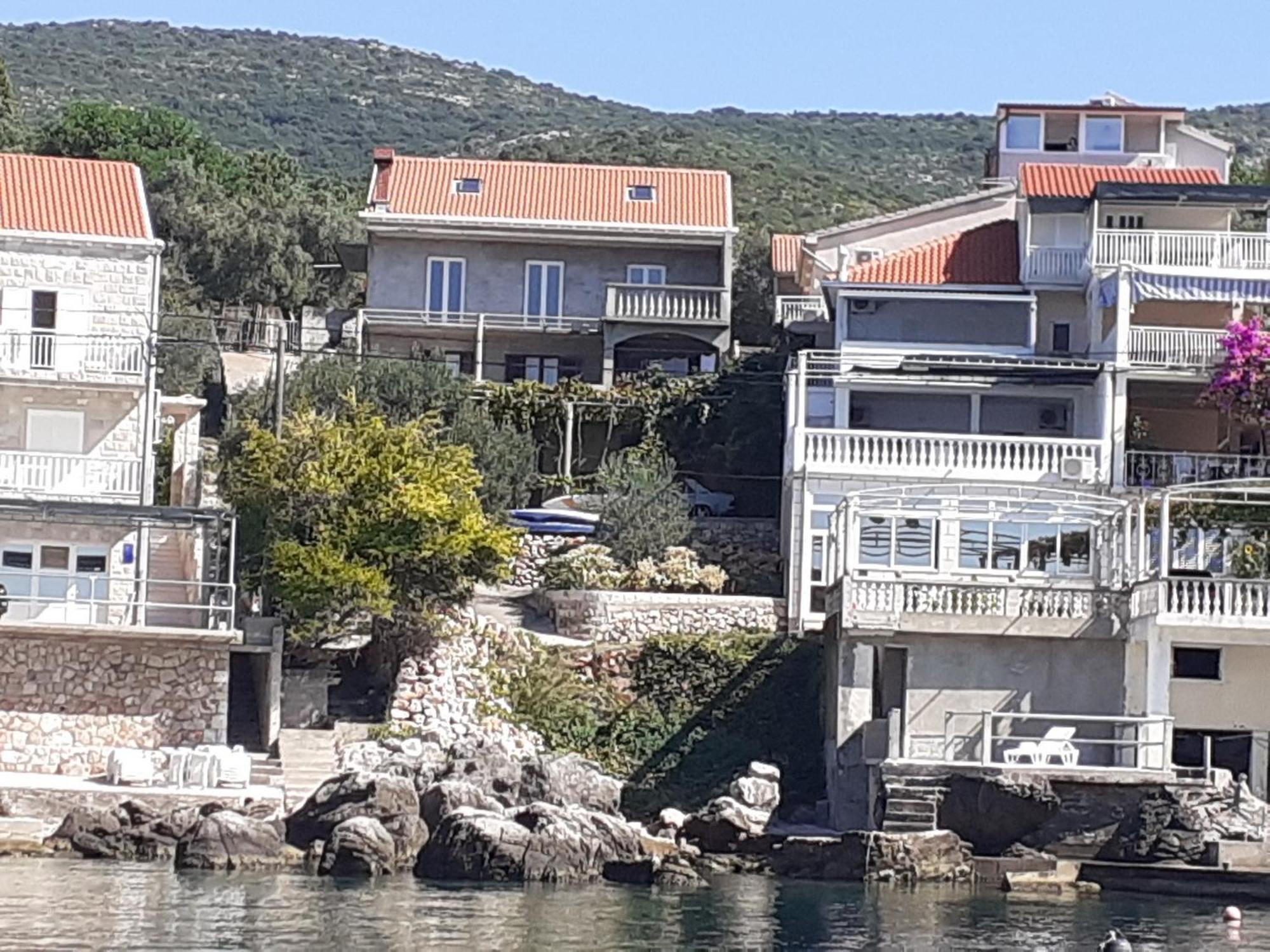 Apartments Ane 몰루나트 외부 사진